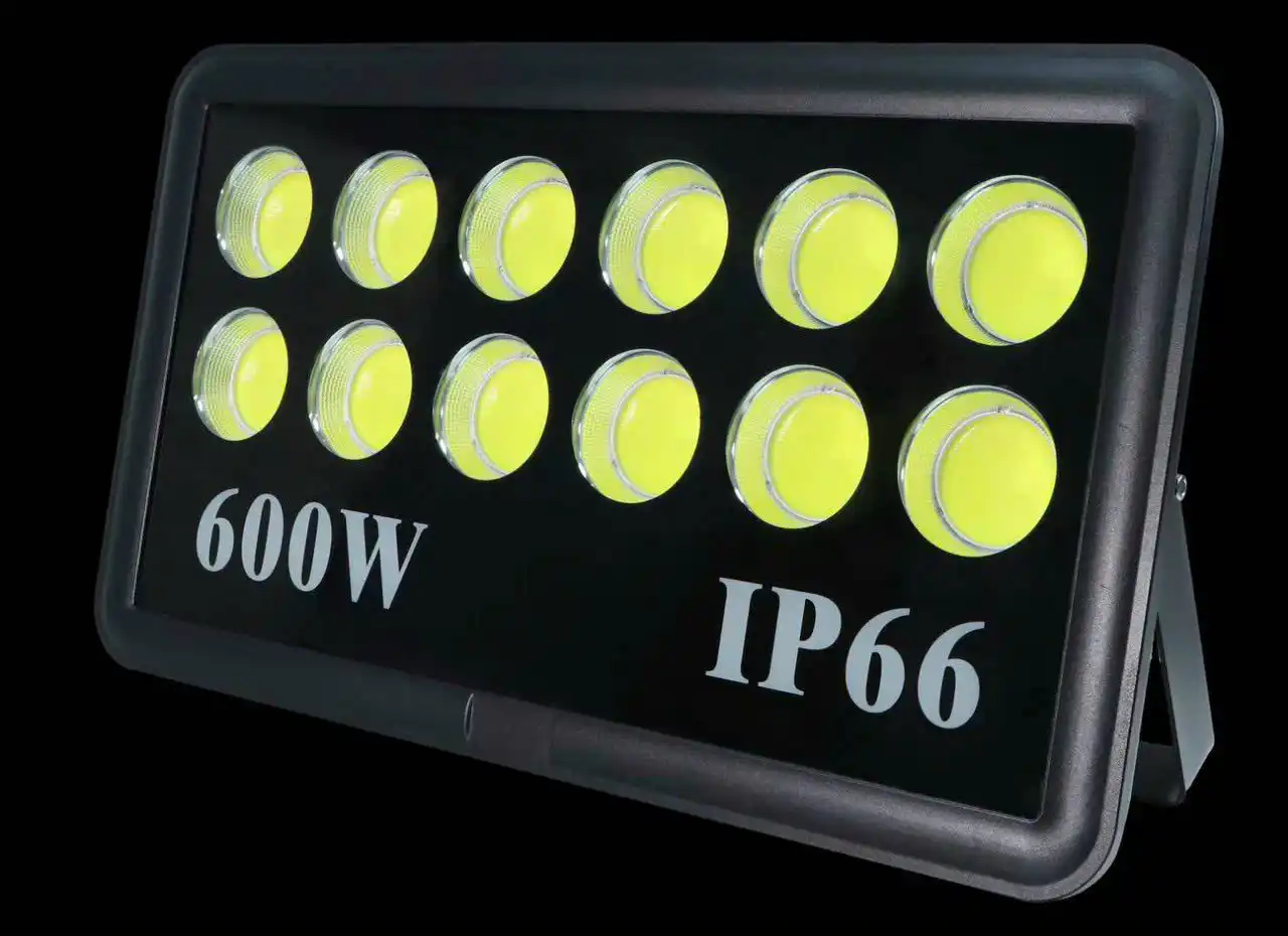 Đèn pha LED 600W IP66